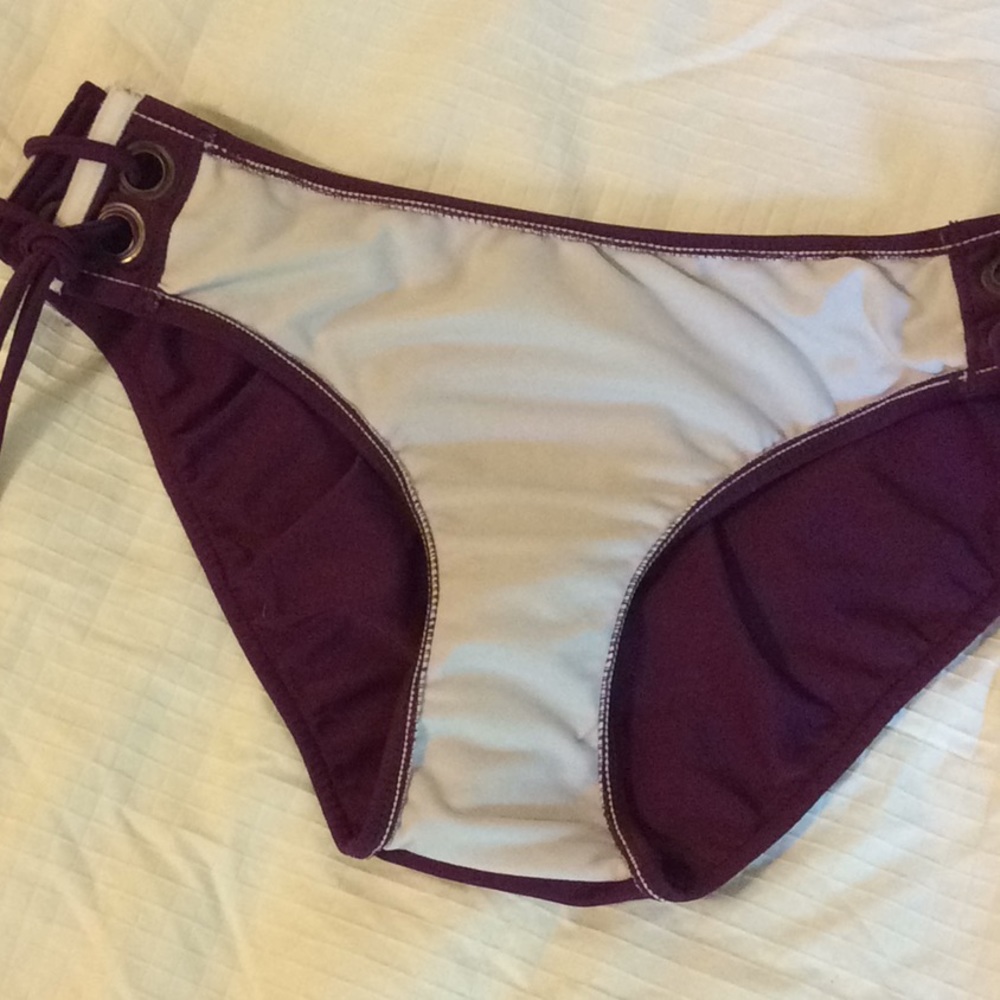 Venus Bikini Bottom Sz S - Picture 4 of 5